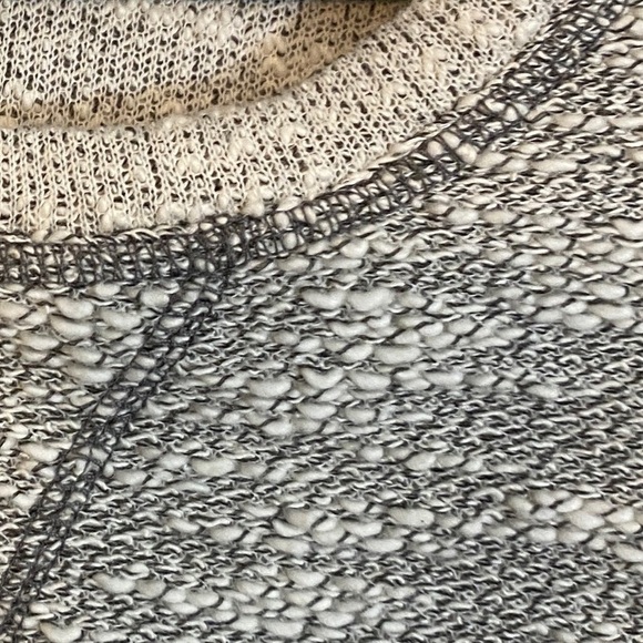 H&M 3/4 Sleeve Knit Sweater  Greyscale Ladies Sm - Picture 10 of 12